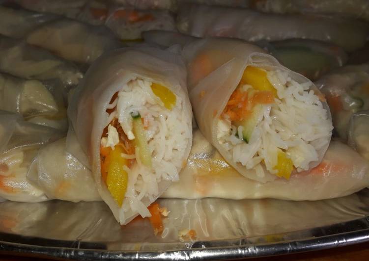 Recipe of Perfect Vietnamese spring rolls and spicy dip