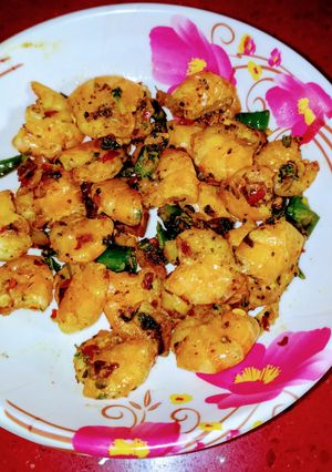 গার্লিক বাটার শ্রিম্প (Garlic butter shrimp recipe in Bengali) রেসিপির প্রধান ছবি