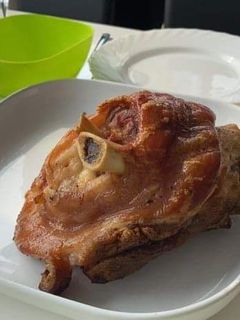 Pékné csülök grillen recept fotója