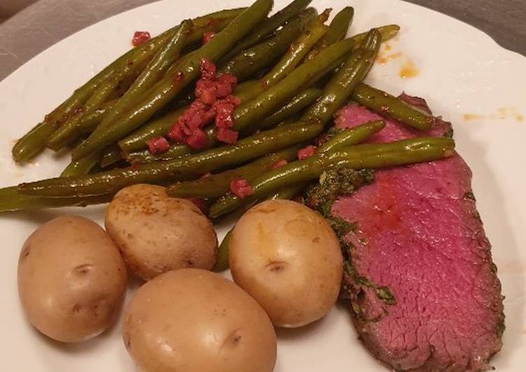 Roastbeef mit Speckböhnchen und Kartoffeln