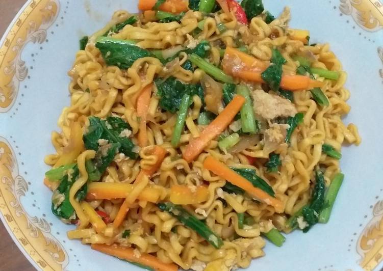 Langkah Mudah untuk Menyiapkan Mie Goreng, Menggugah Selera