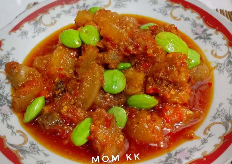 Kikil sambel mercon