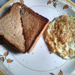 A picture of Bread and omlette.