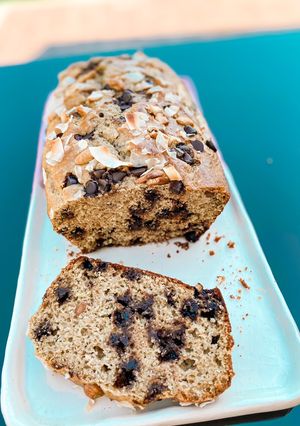 Una foto de Budín de coco, chips de chocolate y cajú