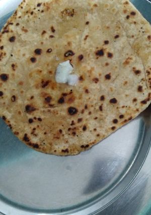 A picture of Cauliflower Parantha.