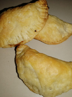 Una foto de Empanadas de carne y pasas de uva
