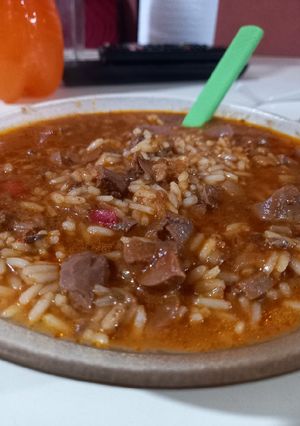 Una foto de Guiso de arroz con riñones