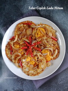 Foto resep Telur Ceplok Lada Hitam