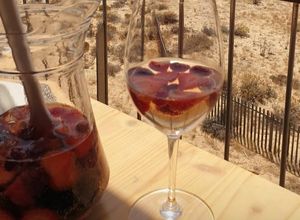 Foto de Sangria de Espumante e Frutos Vermelhos