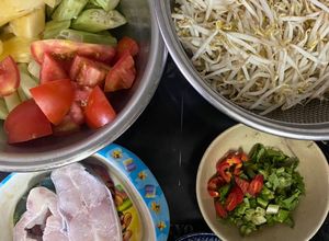 Hình của món Cơm nhà 4 - canh chua, cơm lười.