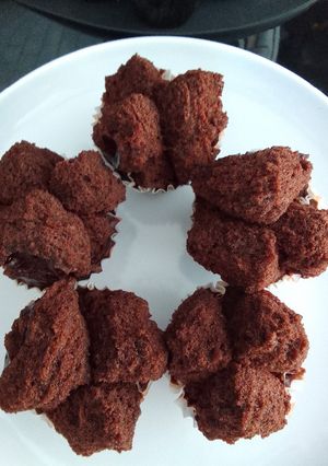 Foto resep Bolu Kukus Coklat Mekar (Tanpa Mixer, Tanpa Telur)