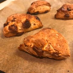 A picture of 20-minute Chocolate & walnuts scone.