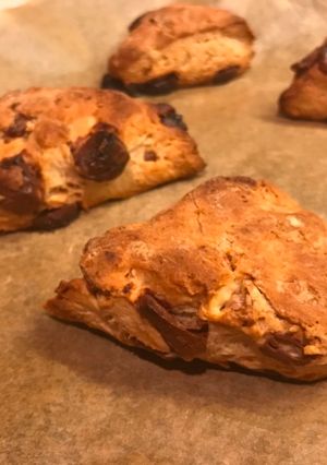 A picture of 20-minute Chocolate & walnuts scone.