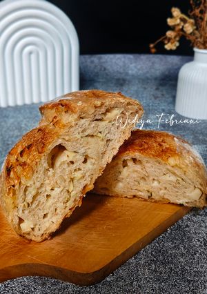 Foto resep Garlic Cheese Rosemary Sourdough Bread