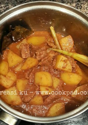 Foto resep Semur Daging Sapi Pedas
