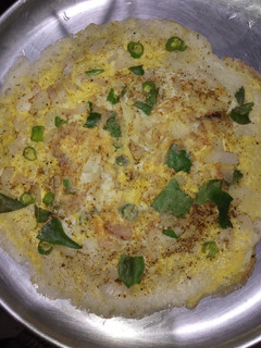 முட்டை தோசை (Muttai dosai recipe in tamil) செய்முறை முக்கிய புகைப்படம்