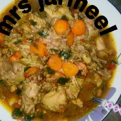 A picture of Chicken pepper soup.