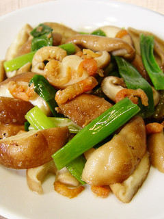 【厚生廚房】青蔥開陽炒鮮菇 的食譜成品照片