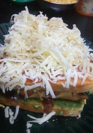 A picture of Samosa Sandwich.