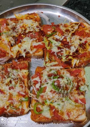 A picture of Cheese pizza.