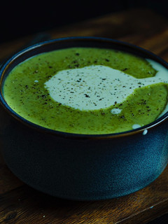 A picture of Creamy Pea Soup.