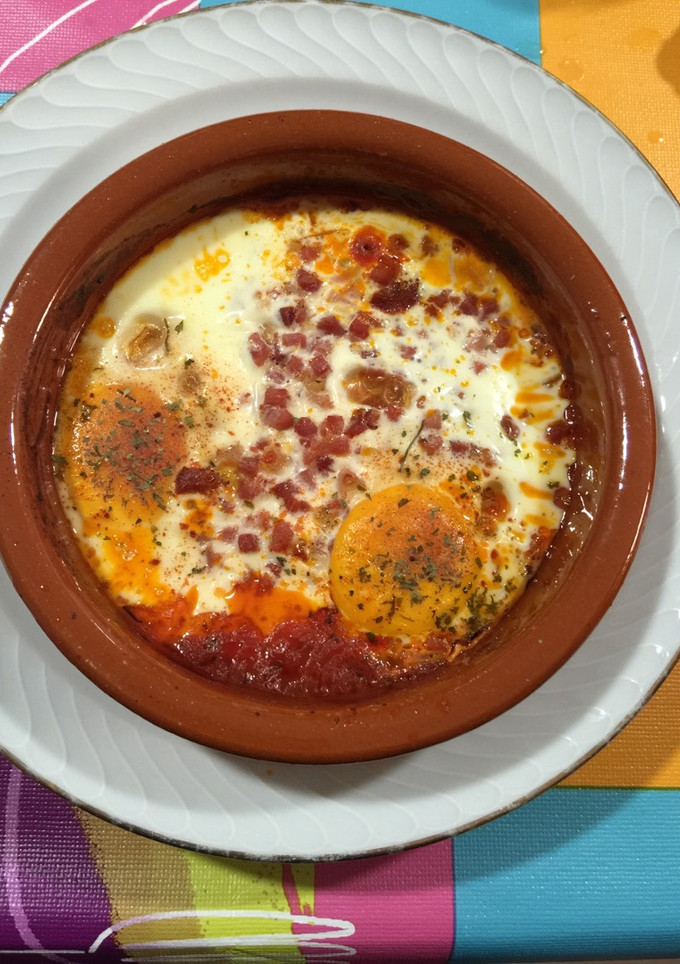 Una foto de Huevos al plato