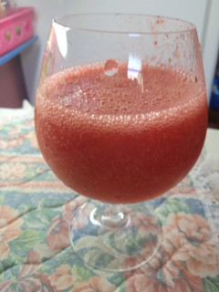 Una foto de LICUADO DE🍓🍓🍓 FRUTILLAS 🍓🍓🍓 PRIMAVERAL 🍓🌺🌞🌺🍓