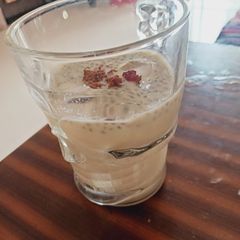 A picture of Instant Gulkand thandai.