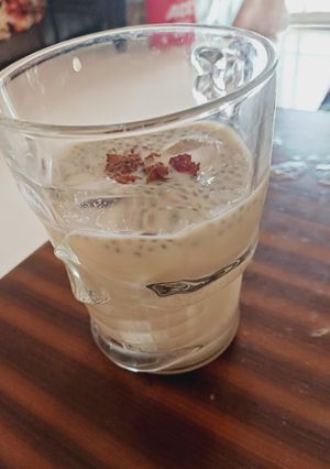 A picture of Instant Gulkand thandai.