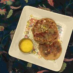 A picture of Anjeer puran poli.