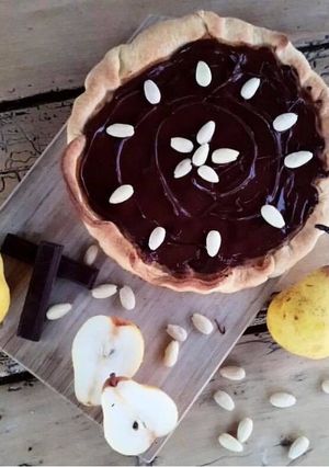 Une photo de Tarte aux poires crème d'amande et chocolat