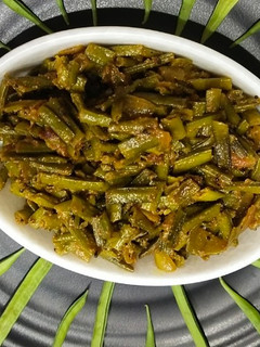 ग्वारफली प्याज़ की फ्राई सब्ज़ी रेसिपी मुख्य फोटो