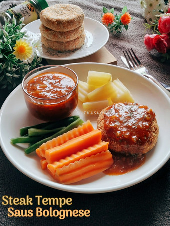 Bagaimana Membuat Steak Tempe Saus Bolognese yang Lezat