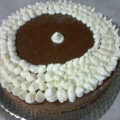Una foto de Brownie (mi brownie decorado ♡)