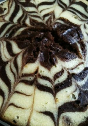 A picture of Marble Cake In Cooker.