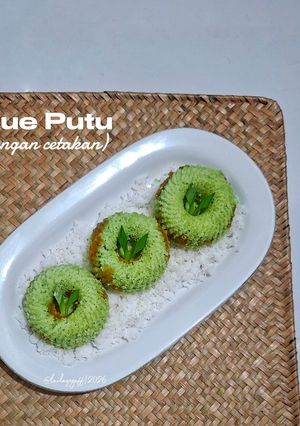Foto resep Kue Putu Dengan Cetakan