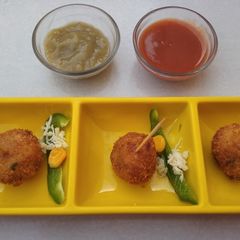 A picture of Cheese lolipops.