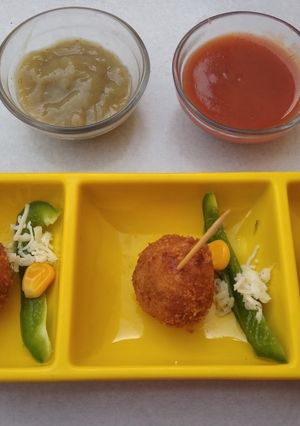 A picture of Cheese lolipops.