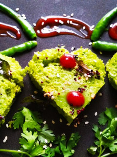 ओट्स पालक ढोकला (Oats palak dhokla recipe in Hindi) रेसिपी मुख्य फोटो