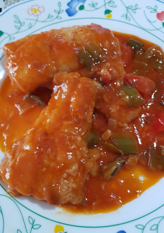 Una foto de Bacalao con tomate