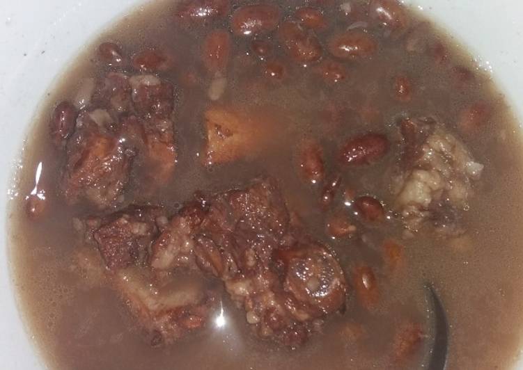 Sop Bornebon Iga Sapi (Kacang Merah)