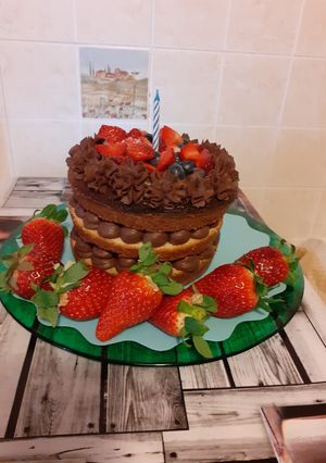 Foto di Naked Cake di compleanno