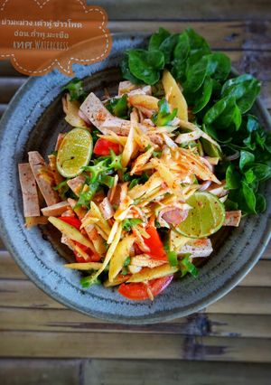 รูปของ ยำมะม่วงเปรี้ยว Vegan อาหารสุขภาพ (PBWF)
