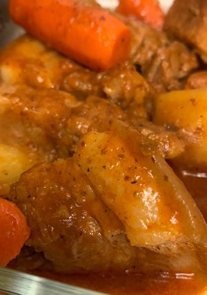 A picture of Pork Afritada.