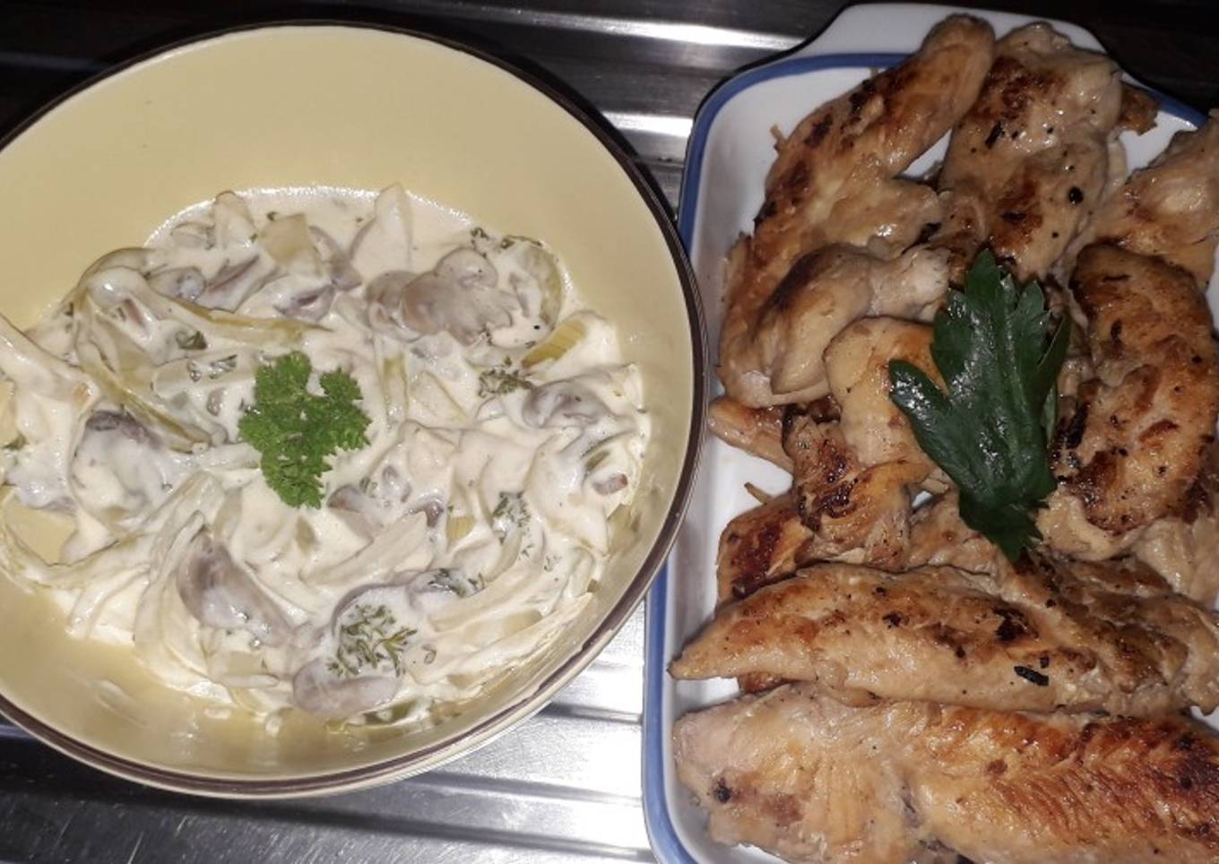 Pollo con salsa de champiñones 🍽