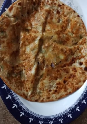 A picture of Aloo ka paratha.