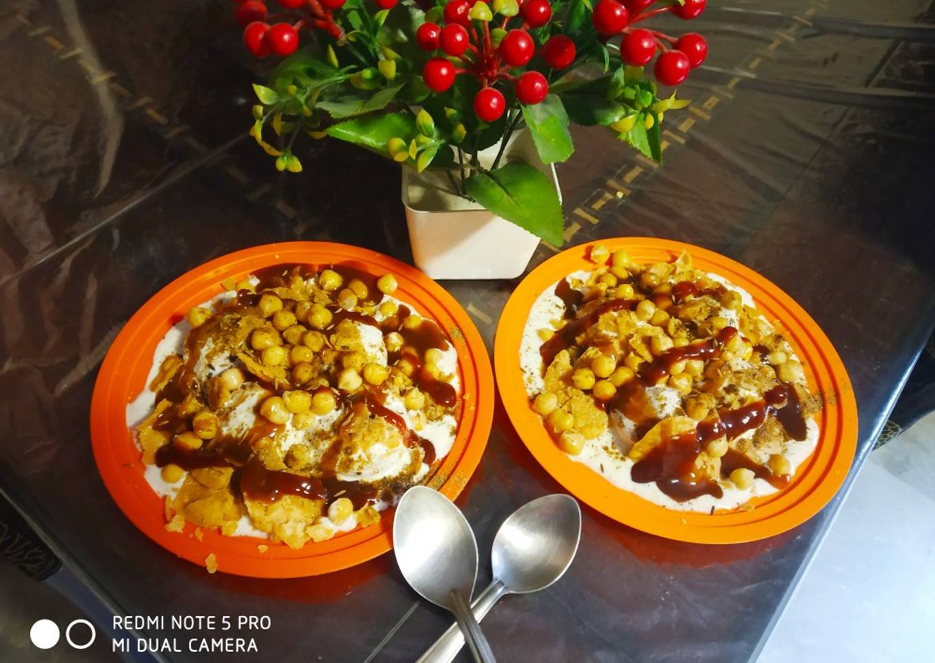 Dahi bhalla chana chat