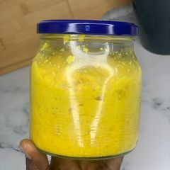 A picture of Ginger garlic paste.