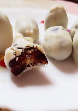 A picture of Sultana chocolate.