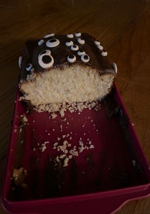 A picture of White Cake.